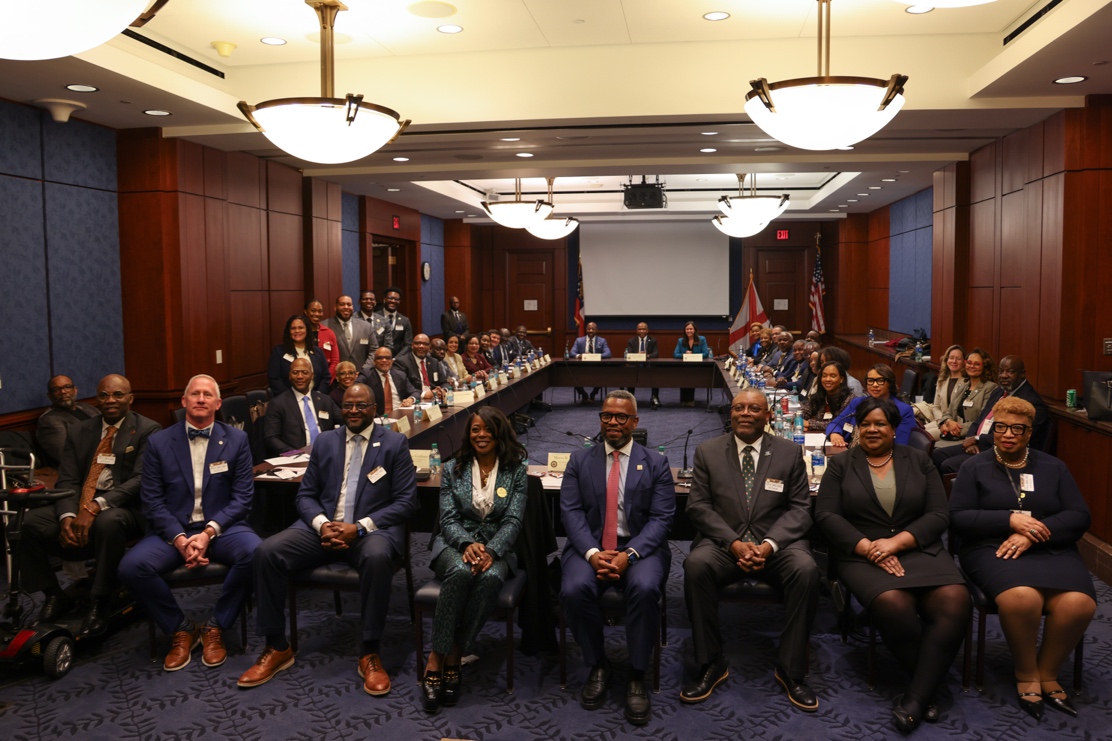 U.S. Senators Katie Britt, Raphael Warnock Introduce Bipartisan Bill to ...